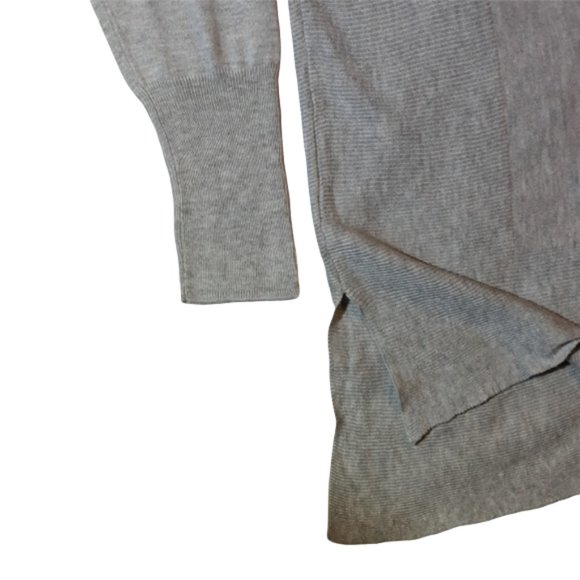 Bow back tunic length sweater - Picture 4 of 14